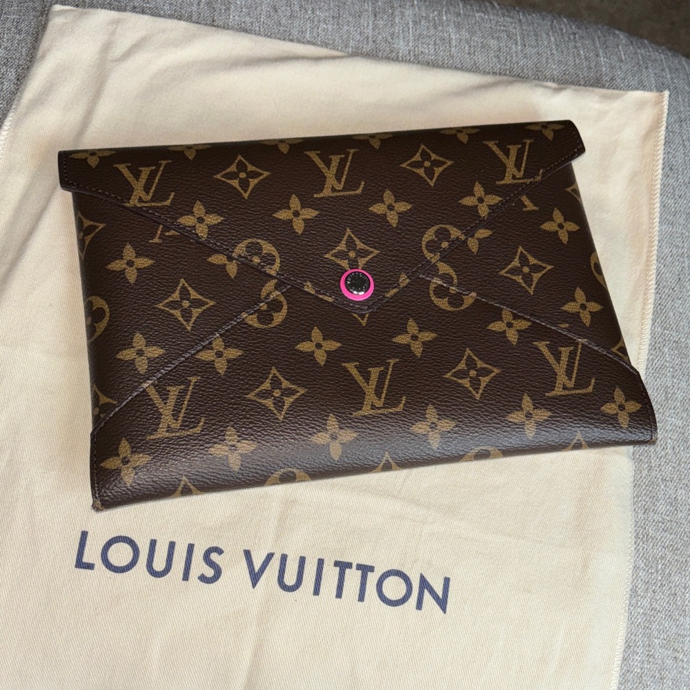 Louis Vuitton pouch